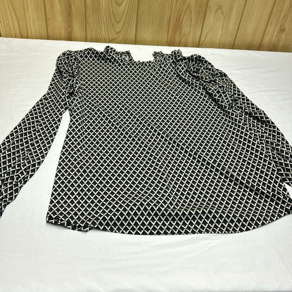 Adrianna Papell Black and White Patterned Top - Picture 6 of 8
